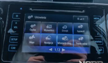 TOYOTA Auris  | FWD (przód) | Automatyczna | 136 KM | Srebrny full