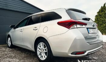 TOYOTA Auris  | FWD (przód) | Automatyczna | 136 KM | Srebrny full