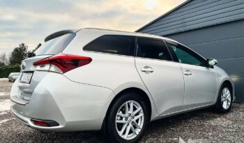 TOYOTA Auris  | FWD (przód) | Automatyczna | 136 KM | Srebrny full