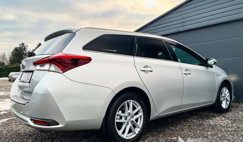 TOYOTA Auris  | FWD (przód) | Automatyczna | 136 KM | Srebrny full