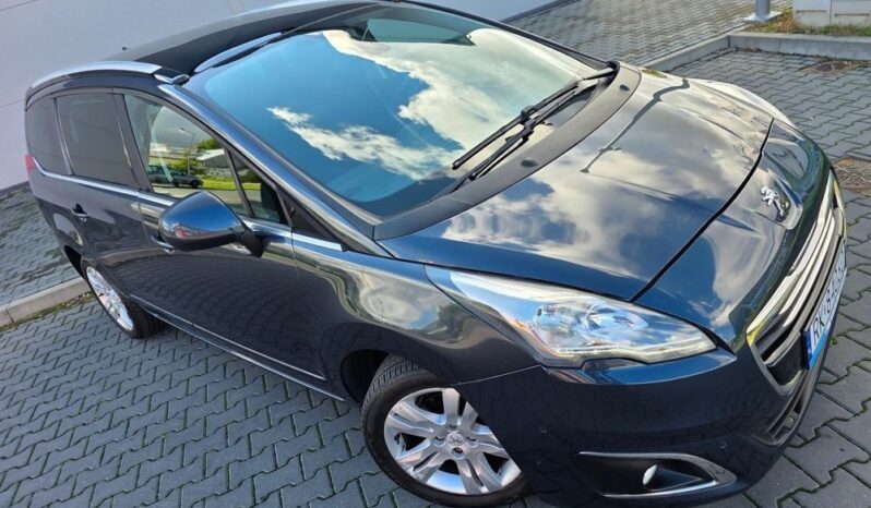 PEUGEOT 5008  | FWD (przód) | Manualna | 115 KM | Granatowy full