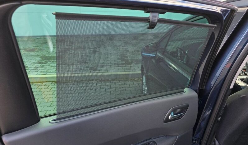 PEUGEOT 5008  | FWD (przód) | Manualna | 115 KM | Granatowy full