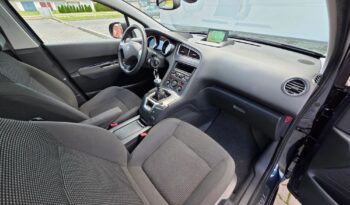 PEUGEOT 5008  | FWD (przód) | Manualna | 115 KM | Granatowy full