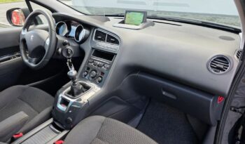 PEUGEOT 5008  | FWD (przód) | Manualna | 115 KM | Granatowy full