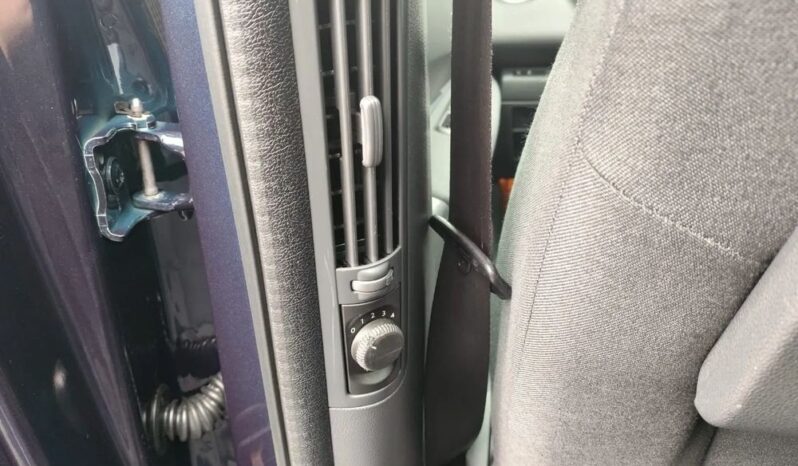 PEUGEOT 5008  | FWD (przód) | Manualna | 115 KM | Granatowy full