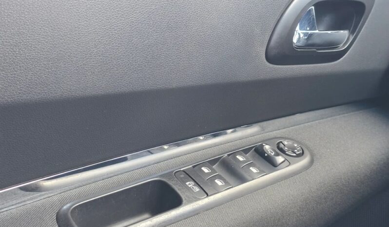 PEUGEOT 5008  | FWD (przód) | Manualna | 115 KM | Granatowy full