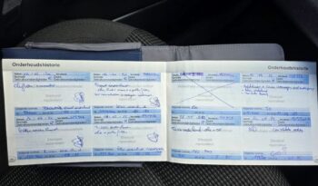 PEUGEOT 5008  | FWD (przód) | Manualna | 115 KM | Granatowy full