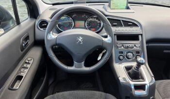 PEUGEOT 5008  | FWD (przód) | Manualna | 115 KM | Granatowy full