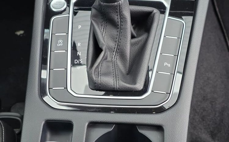 VOLKSWAGEN Arteon  | FWD (przód) | Automatyczna | 150 KM | Czarny full