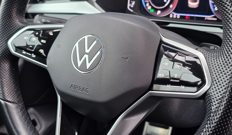 VOLKSWAGEN Arteon  | FWD (przód) | Automatyczna | 150 KM | Czarny full