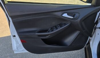 FORD Focus  | FWD (przód) | Manualna | 120 KM | Biały full