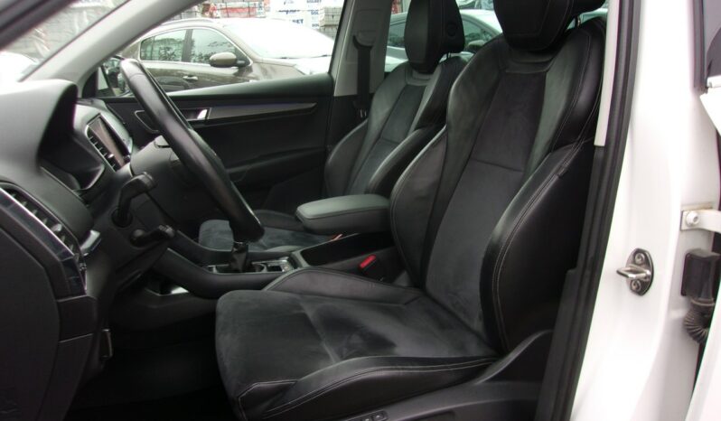 SKODA Karoq | FWD (przód) | Manualna | 150 KM | bialy full