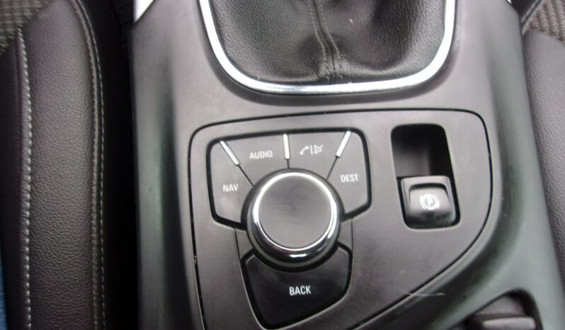 OPEL Insignia  | FWD (przód) | Manualna | 180 KM | Srebrny full