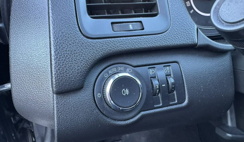 OPEL Insignia  | FWD (przód) | Manualna | 140 KM | Czarny full