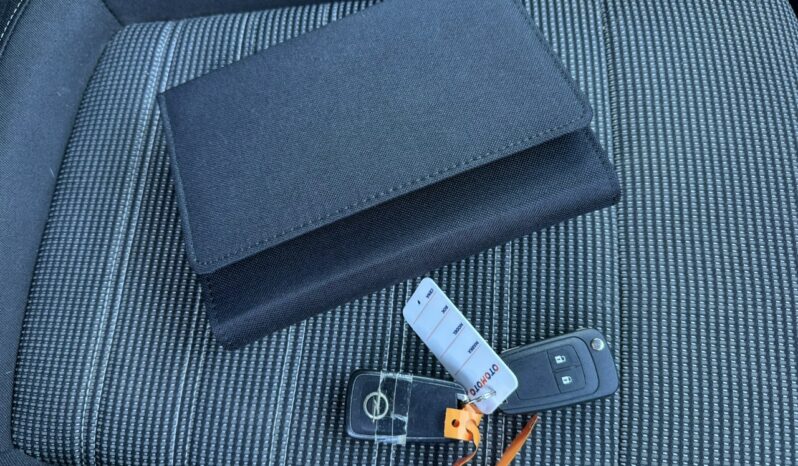 OPEL Insignia  | FWD (przód) | Manualna | 140 KM | Czarny full