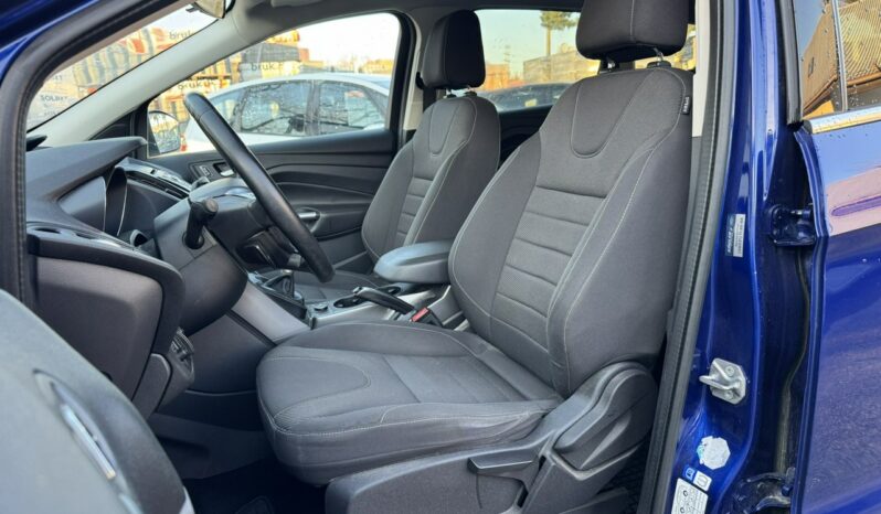FORD Kuga  | FWD (przód) | Manualna | 150 KM | Niebieski full