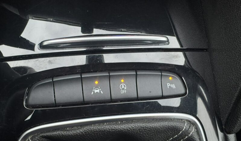 OPEL Insignia  | FWD (przód) | Manualna | 165 KM | niebieski ciemny full