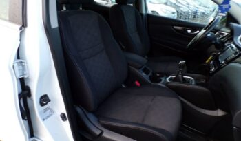 NISSAN Qashqai  | 4×4 (doł. ręcznie) | Manualna | 131 KM | Biały full