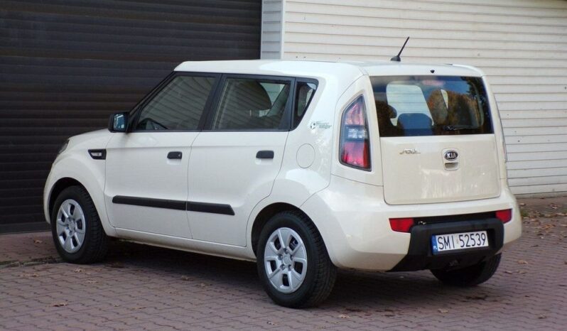 KIA Soul  | FWD (przód) | Manualna | 126 KM | Beżowy full