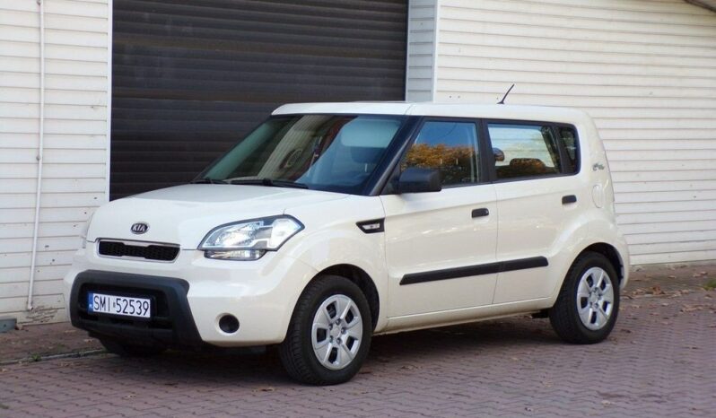 KIA Soul  | FWD (przód) | Manualna | 126 KM | Beżowy full