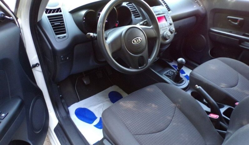 KIA Soul  | FWD (przód) | Manualna | 126 KM | Beżowy full