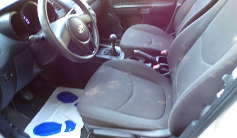 KIA Soul  | FWD (przód) | Manualna | 126 KM | Beżowy full