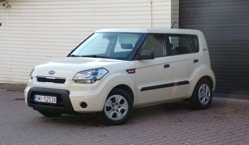 KIA Soul  | FWD (przód) | Manualna | 126 KM | Beżowy full