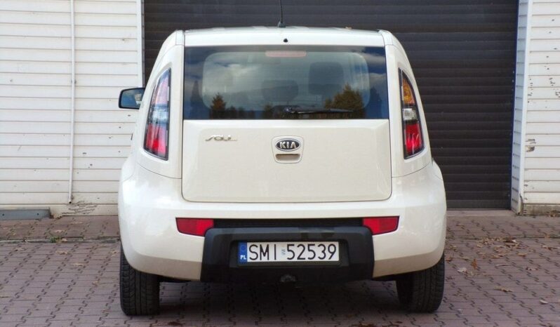 KIA Soul  | FWD (przód) | Manualna | 126 KM | Beżowy full