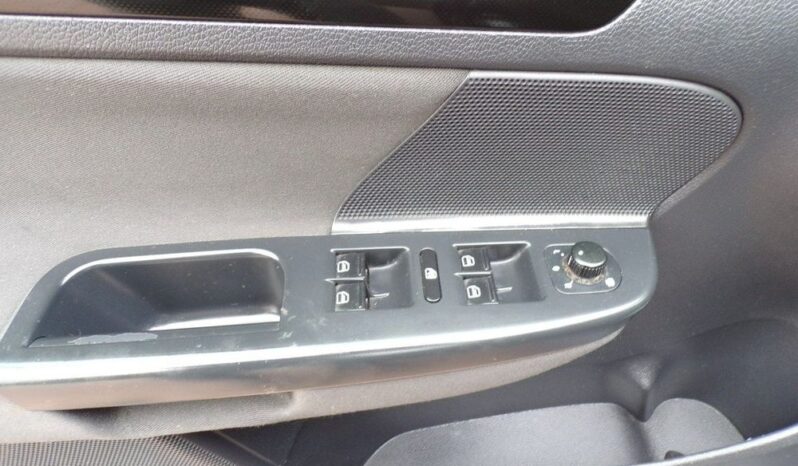 VOLKSWAGEN Golf  | FWD (przód) | Manualna | 102 KM | Czarny full