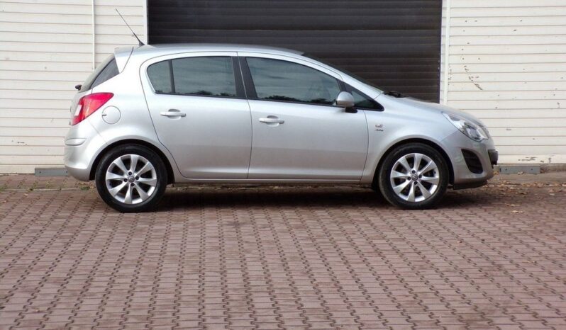 OPEL Corsa  | FWD (przód) | Manualna | 87 KM | Srebrny full