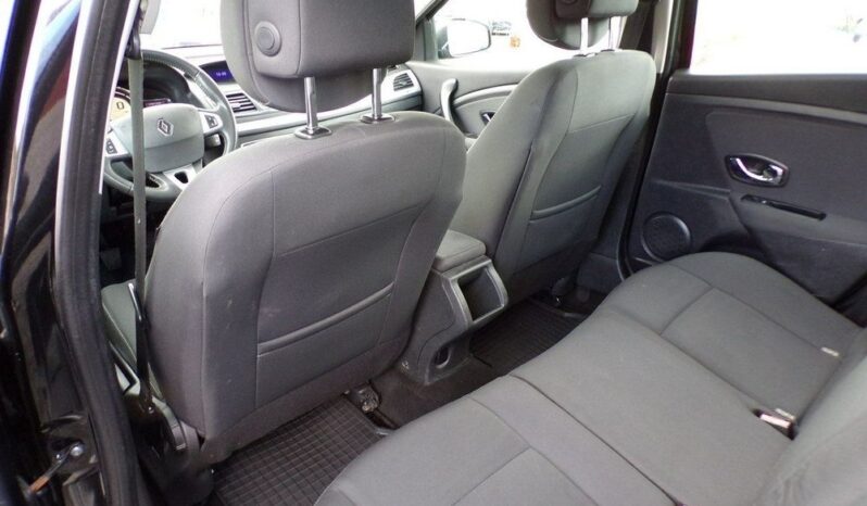 RENAULT Megane  | FWD (przód) | Manualna | 110 KM | Czarny full