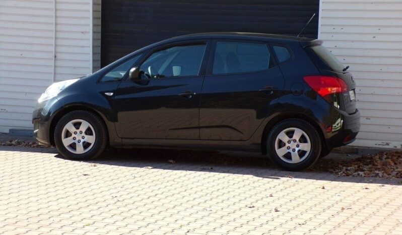 KIA Venga  | FWD (przód) | Manualna | 75 KM | Czarny full