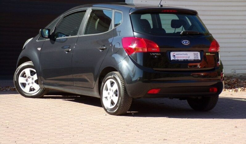 KIA Venga  | FWD (przód) | Manualna | 75 KM | Czarny full