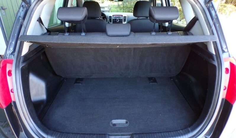 KIA Venga  | FWD (przód) | Manualna | 75 KM | Czarny full