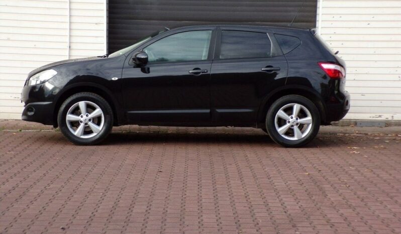 NISSAN Qashqai  | FWD (przód) | Manualna | 141 KM | Czarny full