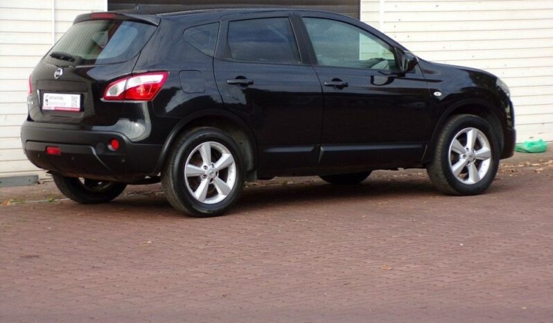 NISSAN Qashqai  | FWD (przód) | Manualna | 141 KM | Czarny full