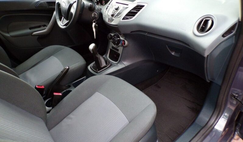 FORD Fiesta  | FWD (przód) | Manualna | 82 KM | Szary full