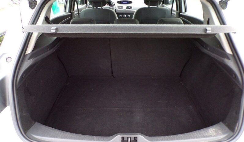 RENAULT Megane  | FWD (przód) | Manualna | 115 KM | Biały full