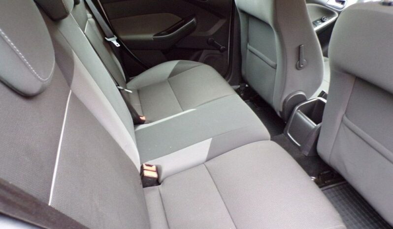 FORD Focus  | FWD (przód) | Manualna | 115 KM | Srebrny full