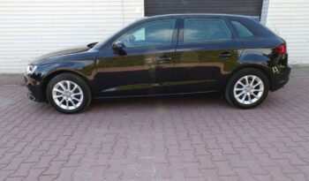 AUDI A3  | FWD (przód) | Manualna | 122 KM | Czarny full