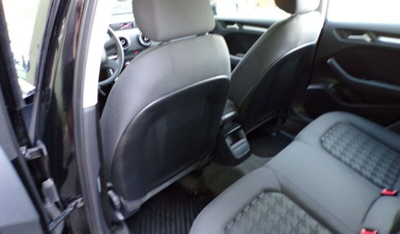 AUDI A3  | FWD (przód) | Manualna | 122 KM | Czarny full