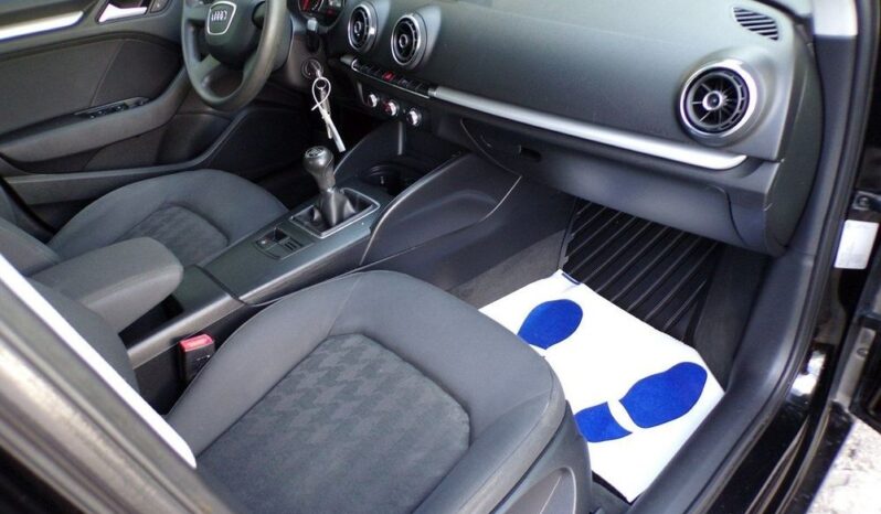 AUDI A3  | FWD (przód) | Manualna | 122 KM | Czarny full