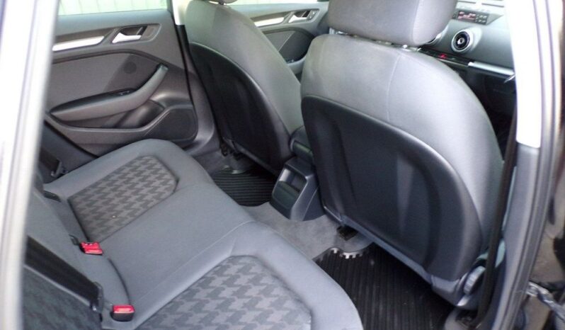 AUDI A3  | FWD (przód) | Manualna | 122 KM | Czarny full