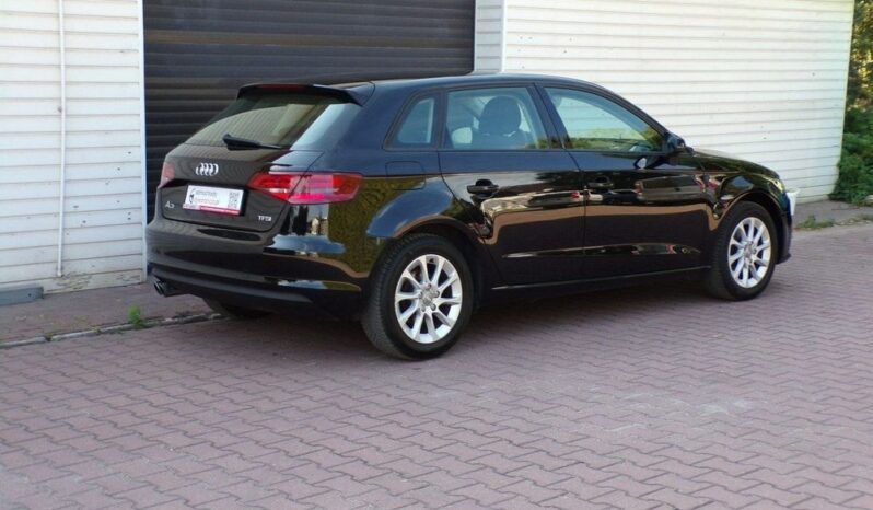 AUDI A3  | FWD (przód) | Manualna | 122 KM | Czarny full