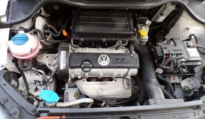 VOLKSWAGEN Polo  | FWD (przód) | Manualna | 86 KM | Biały full