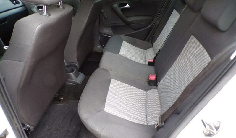 VOLKSWAGEN Polo  | FWD (przód) | Manualna | 86 KM | Biały full