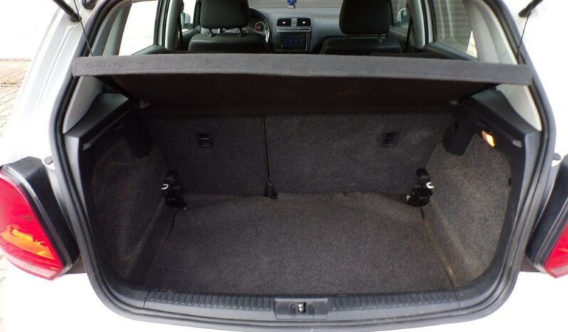 VOLKSWAGEN Polo  | FWD (przód) | Manualna | 86 KM | Biały full