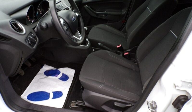 FORD Fiesta  | FWD (przód) | Manualna | 82 KM | Biały full