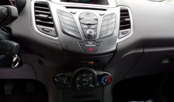 FORD Fiesta  | FWD (przód) | Manualna | 82 KM | Biały full