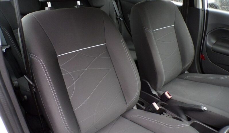 FORD Fiesta  | FWD (przód) | Manualna | 82 KM | Biały full